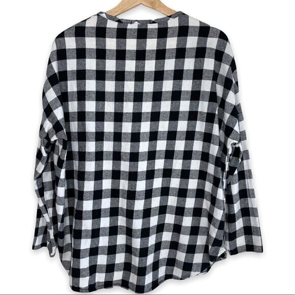 Buffalo Plaid Black and White V Neck Button Down - Picture 5 of 5
